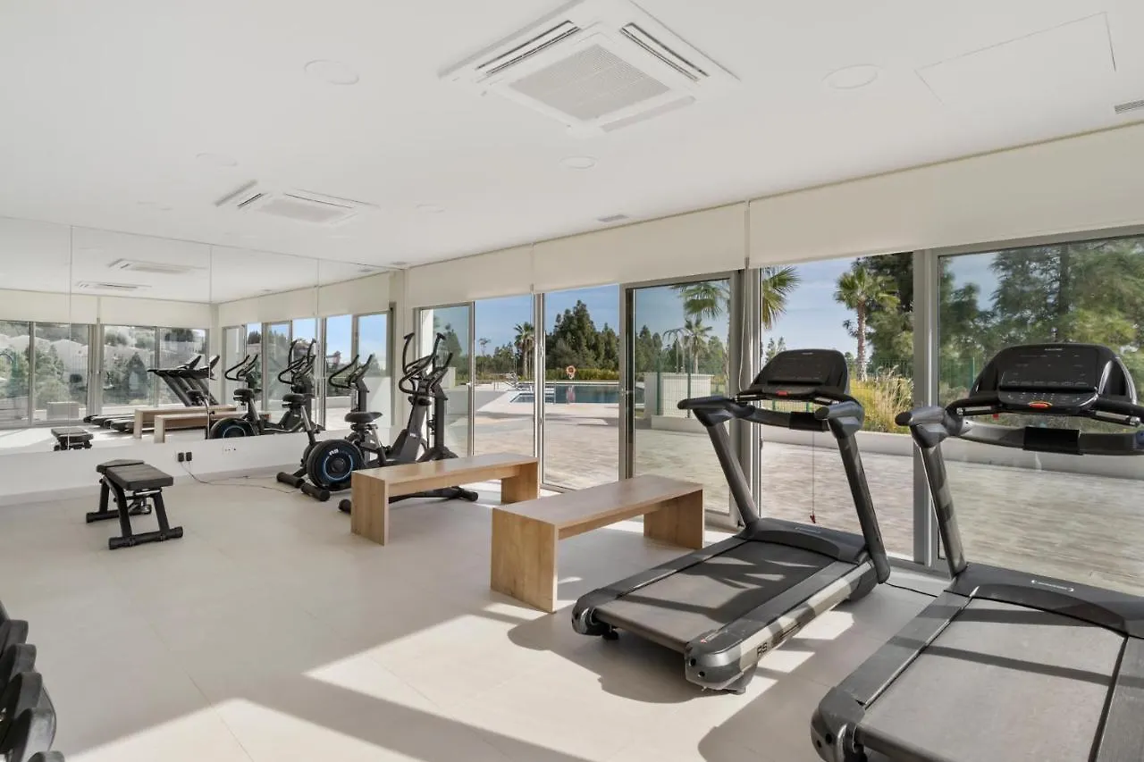 Luxurious Modern Mijas Apartment With Pools & Spa - Perfect For Families & Golfers By Costarentals - Ref 68 El Faro Espagne