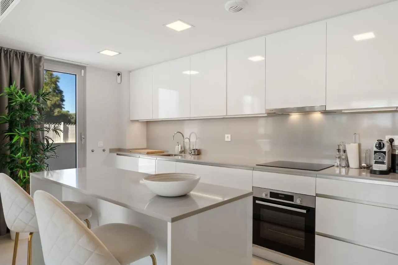 Luxurious Modern Mijas Apartment With Pools & Spa - Perfect For Families & Golfers By Costarentals - Ref 68 El Faro 0*,  إسبانيا